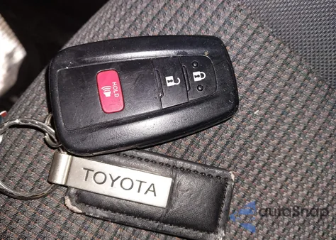 2023 Toyota Highlander L z USA, uszkodzony, nr VIN 5TDKDRBH3PS002417